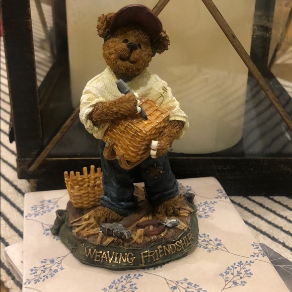 Longaberger Boyd's Bear Kenny B Weaver figurine